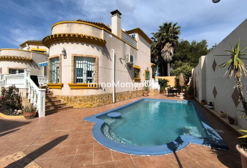 Bestaande woning - Villa - Guardamar del Segura - Urbanización El Raso