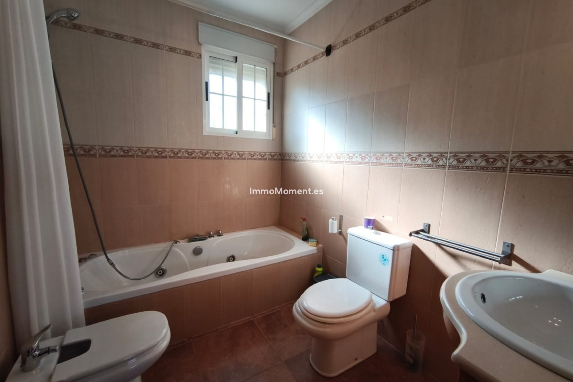 Bestaande woning - Villa - Hondón de los Fráiles - Hondón de los Frailes Centro