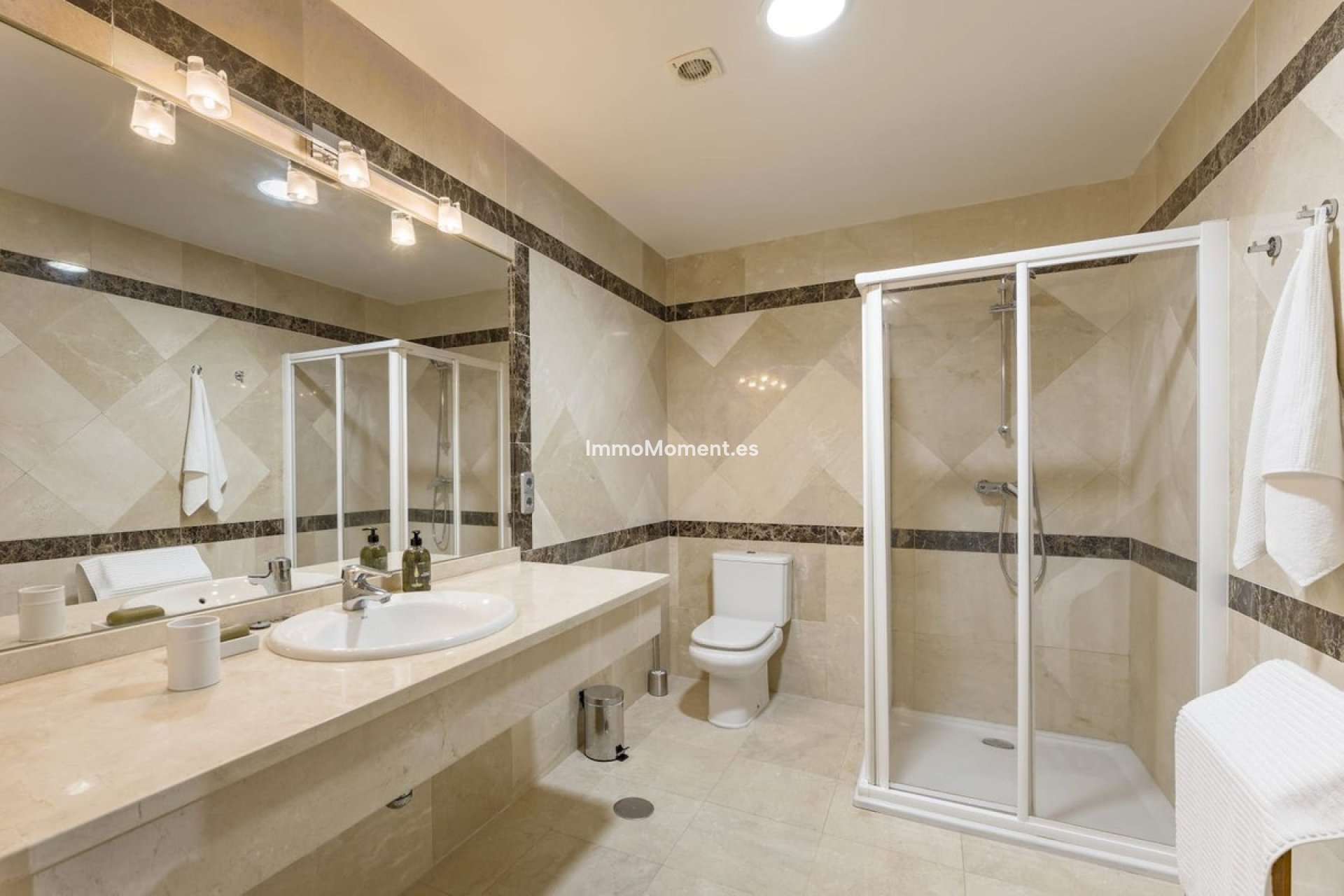 Bestaande woning - Villa - Marbella - Nueva Andalucía