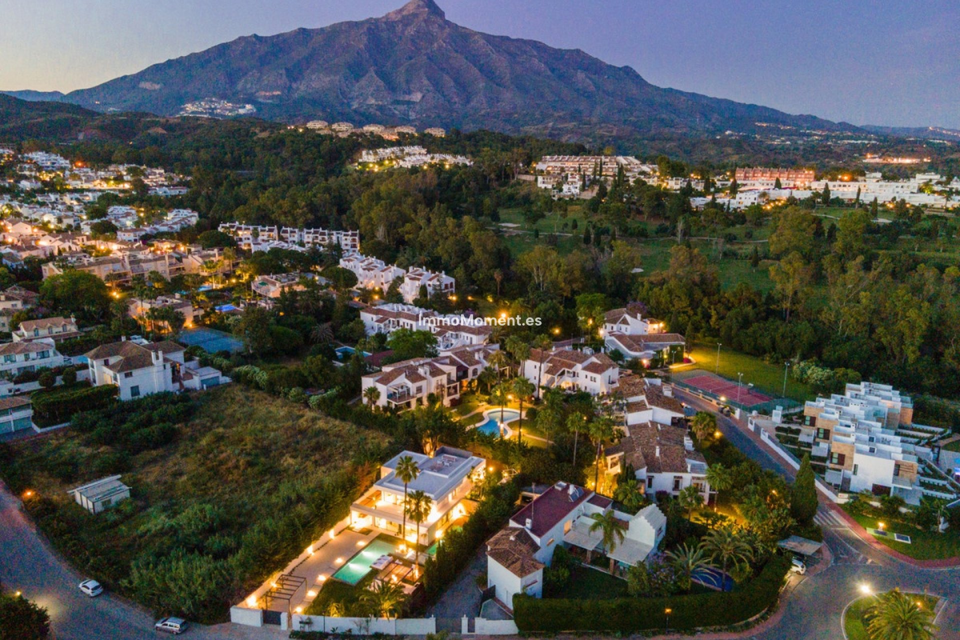 Bestaande woning - Villa - Marbella - Nueva Andalucía