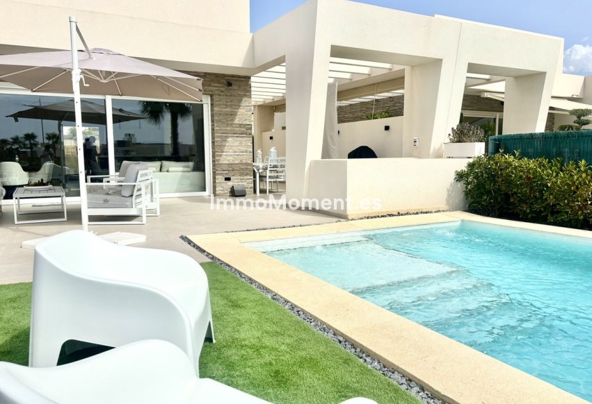 Bestaande woning - Vrijstaande villa - Algorfa - Algorfa Centro