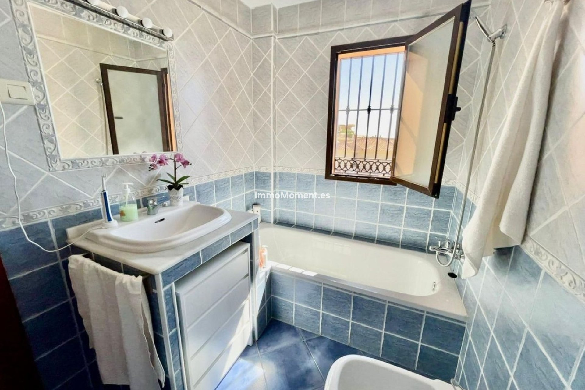 Bestaande woning - Vrijstaande villa - Benalmadena - Benalmadena Centro