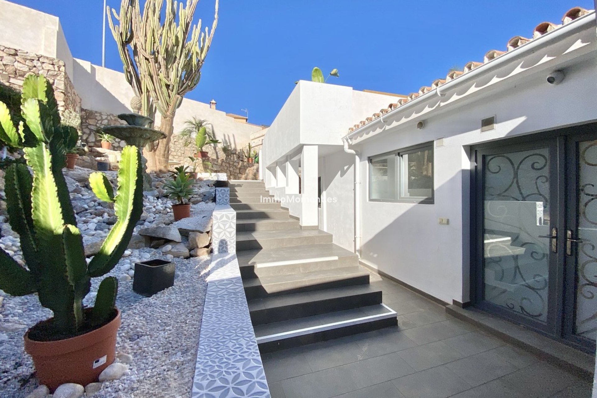 Bestaande woning - Vrijstaande villa - Benalmadena - Benalmadena Pueblo
