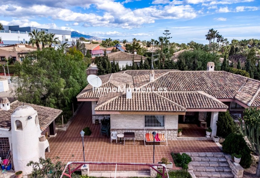 Bestaande woning - Vrijstaande villa - Benidorm - Benidorm Centro