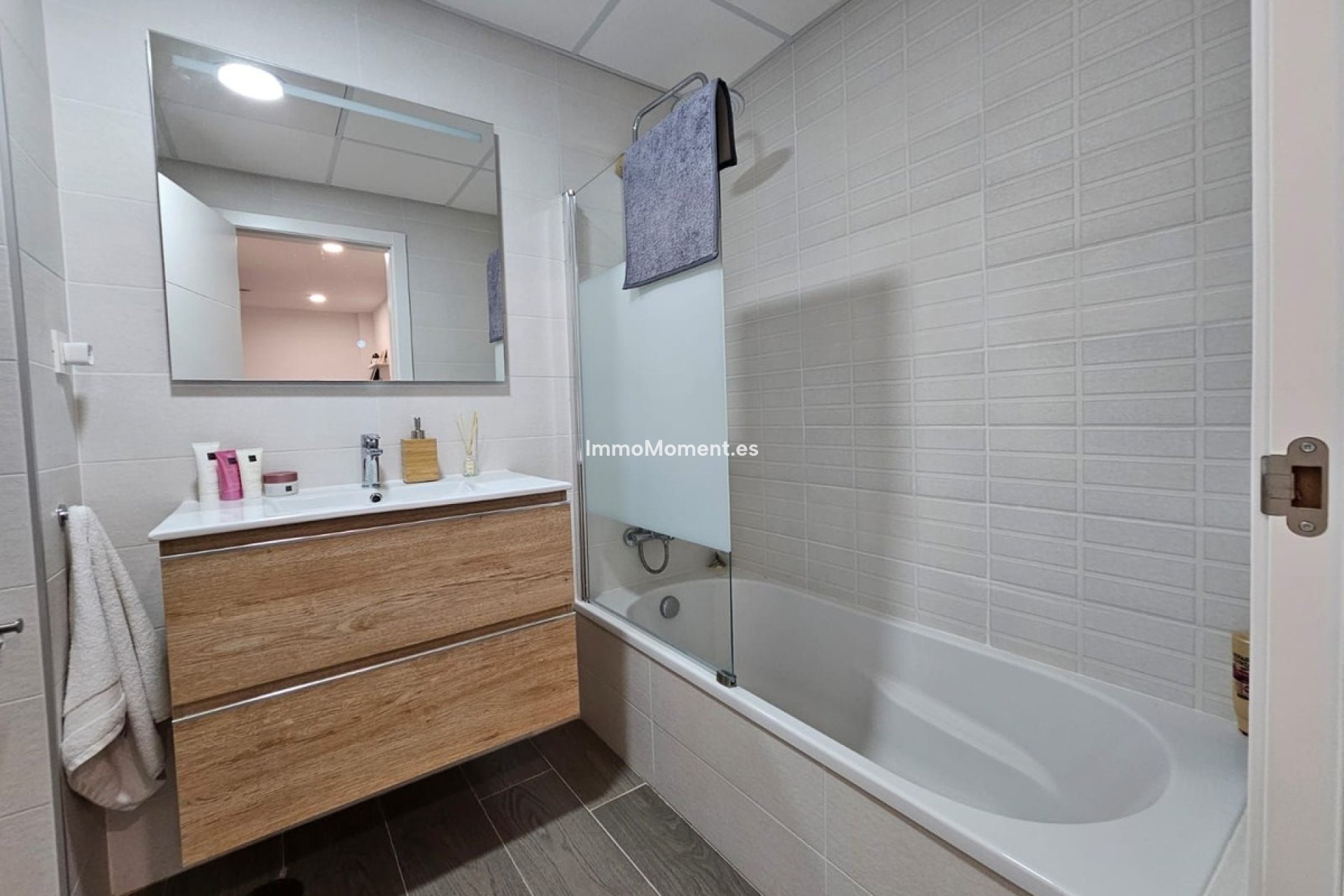 Bestaande woning - Vrijstaande villa - Binnenland  - Alhaurín de la Torre