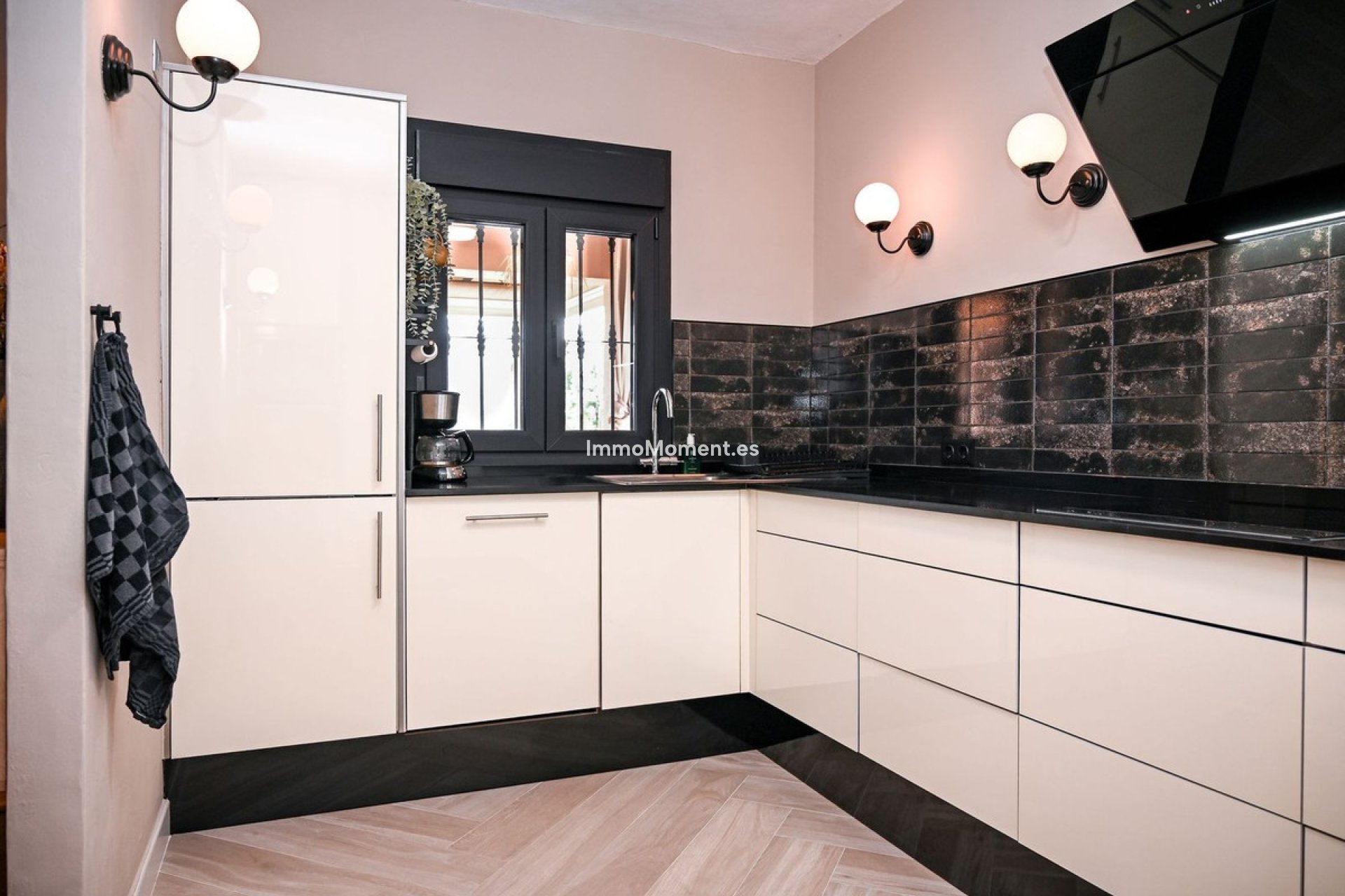 Bestaande woning - Vrijstaande villa - Binnenland  - Alhaurín de la Torre