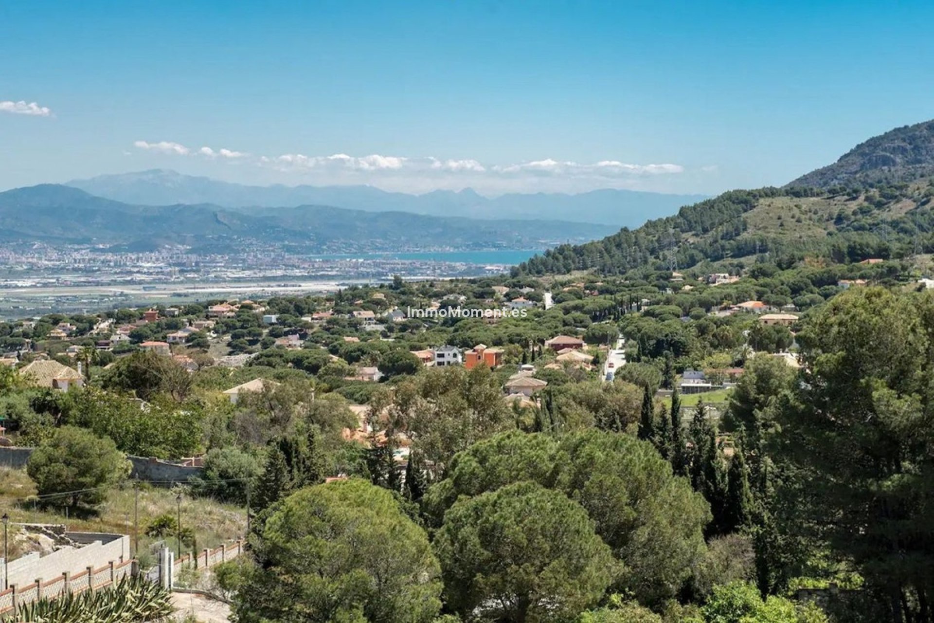 Bestaande woning - Vrijstaande villa - Binnenland  - Alhaurín de la Torre