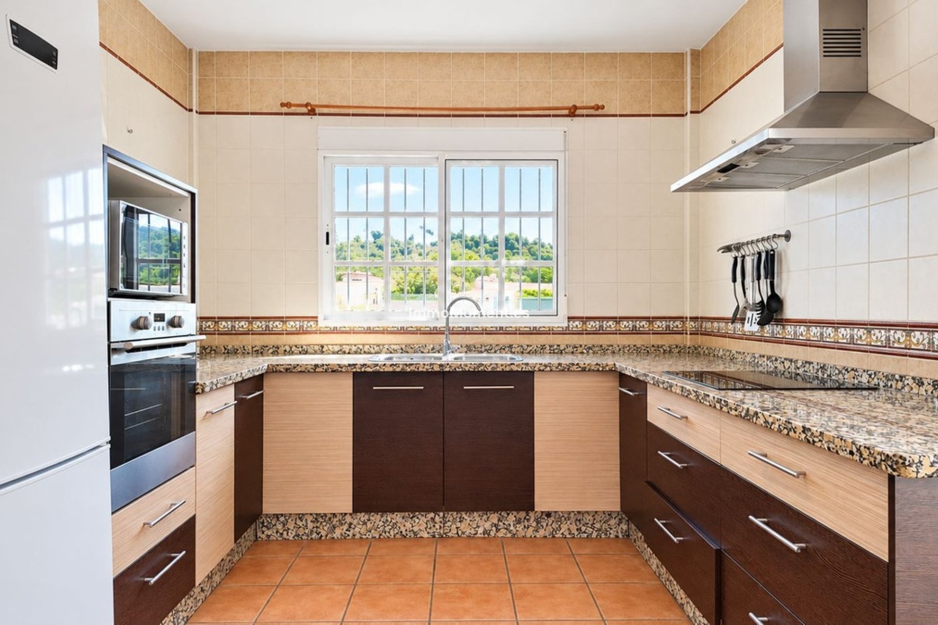 Bestaande woning - Vrijstaande villa - Binnenland  - Alhaurín de la Torre