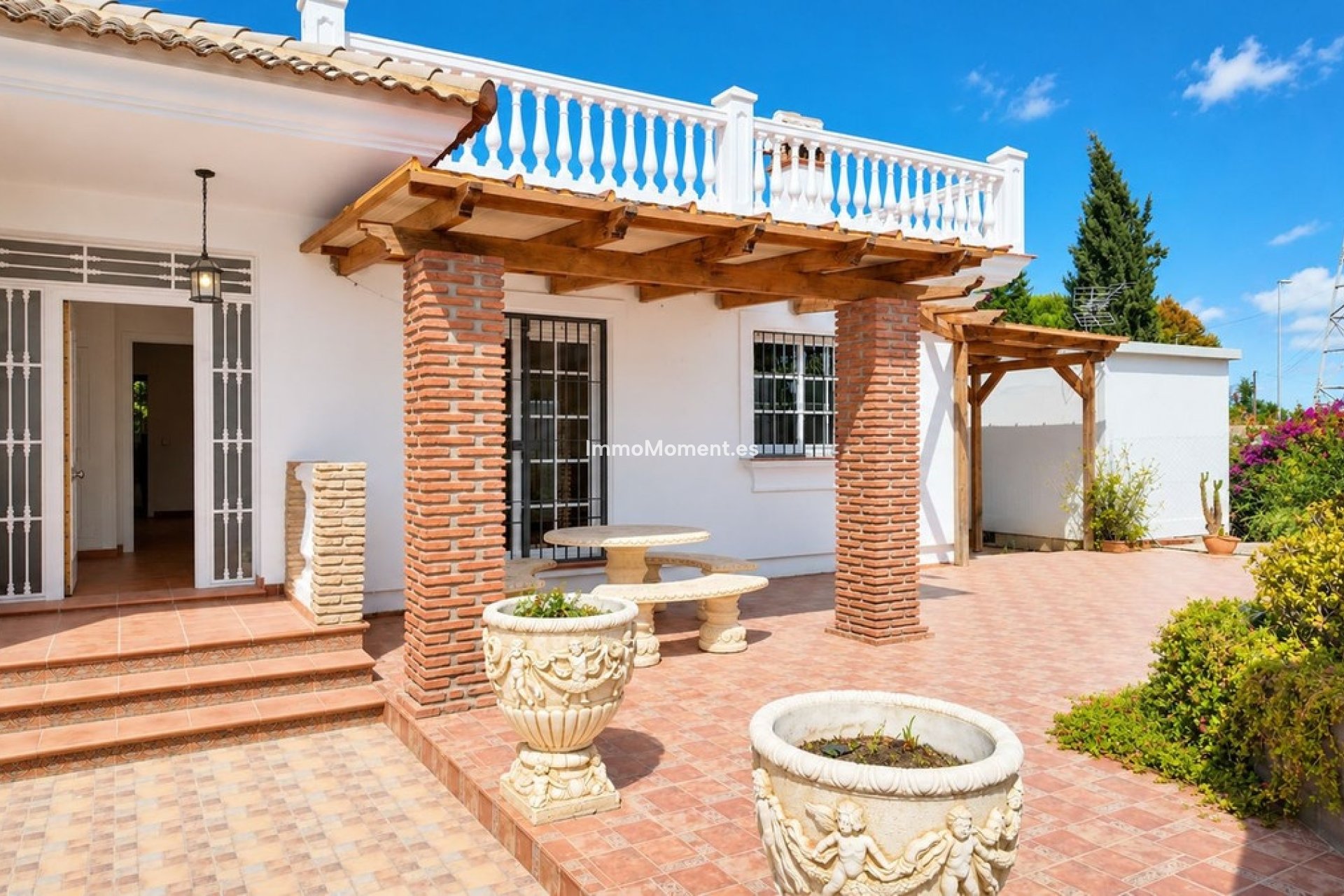 Bestaande woning - Vrijstaande villa - Binnenland  - Alhaurín de la Torre