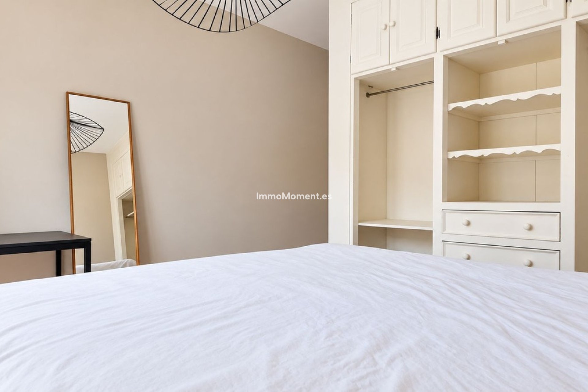 Bestaande woning - Vrijstaande villa - Binnenland  - Alhaurín de la Torre