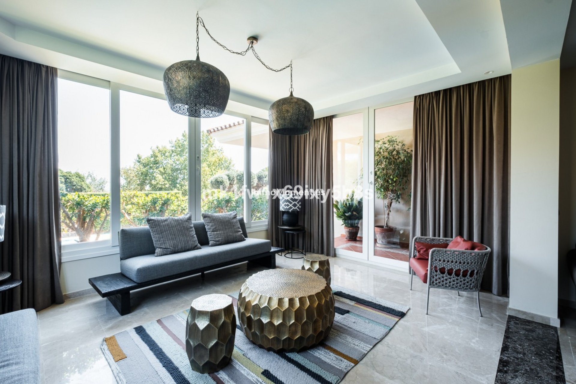 Bestaande woning - Vrijstaande villa - Binnenland  - Alhaurín de la Torre