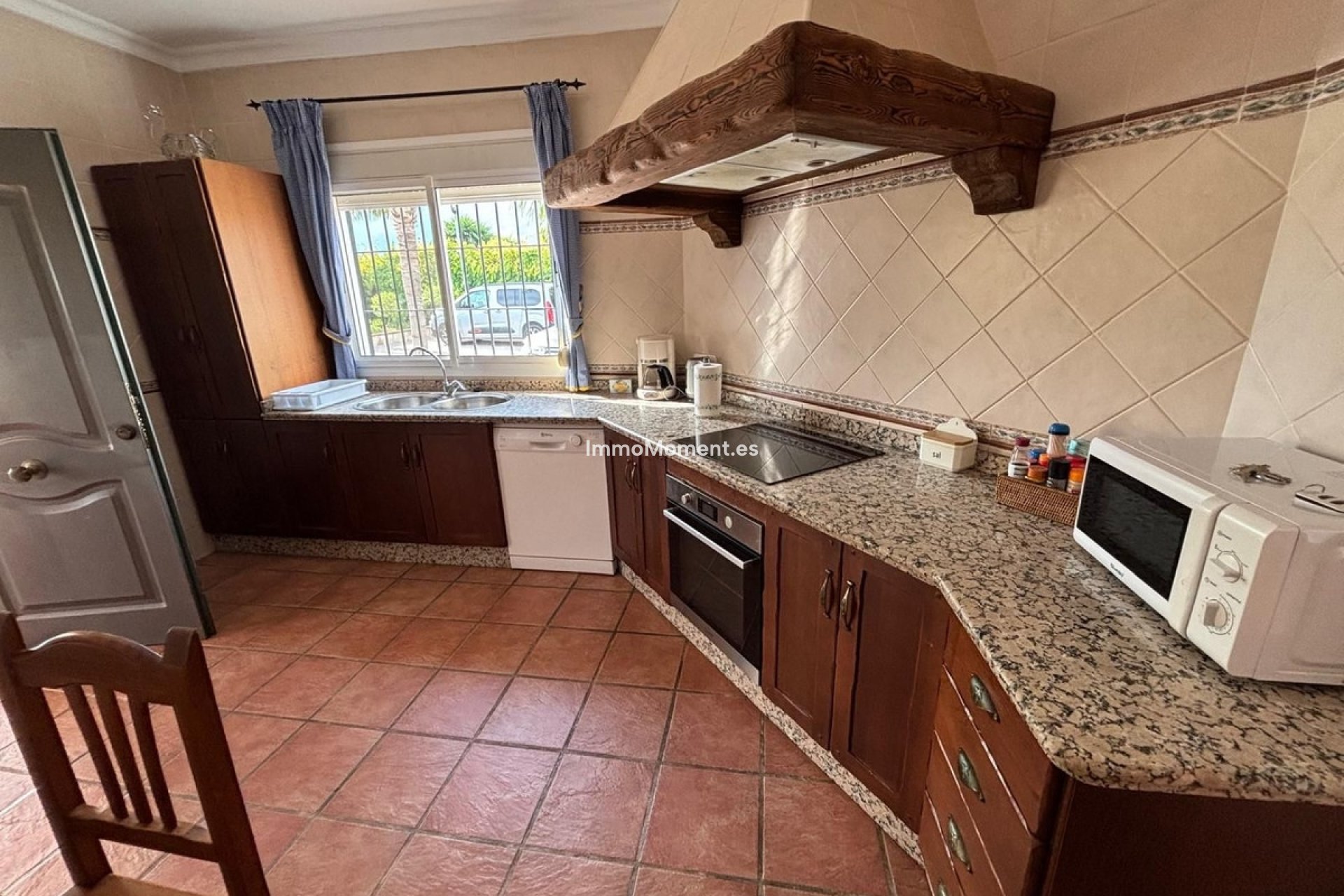 Bestaande woning - Vrijstaande villa - Binnenland  - Alhaurín de la Torre