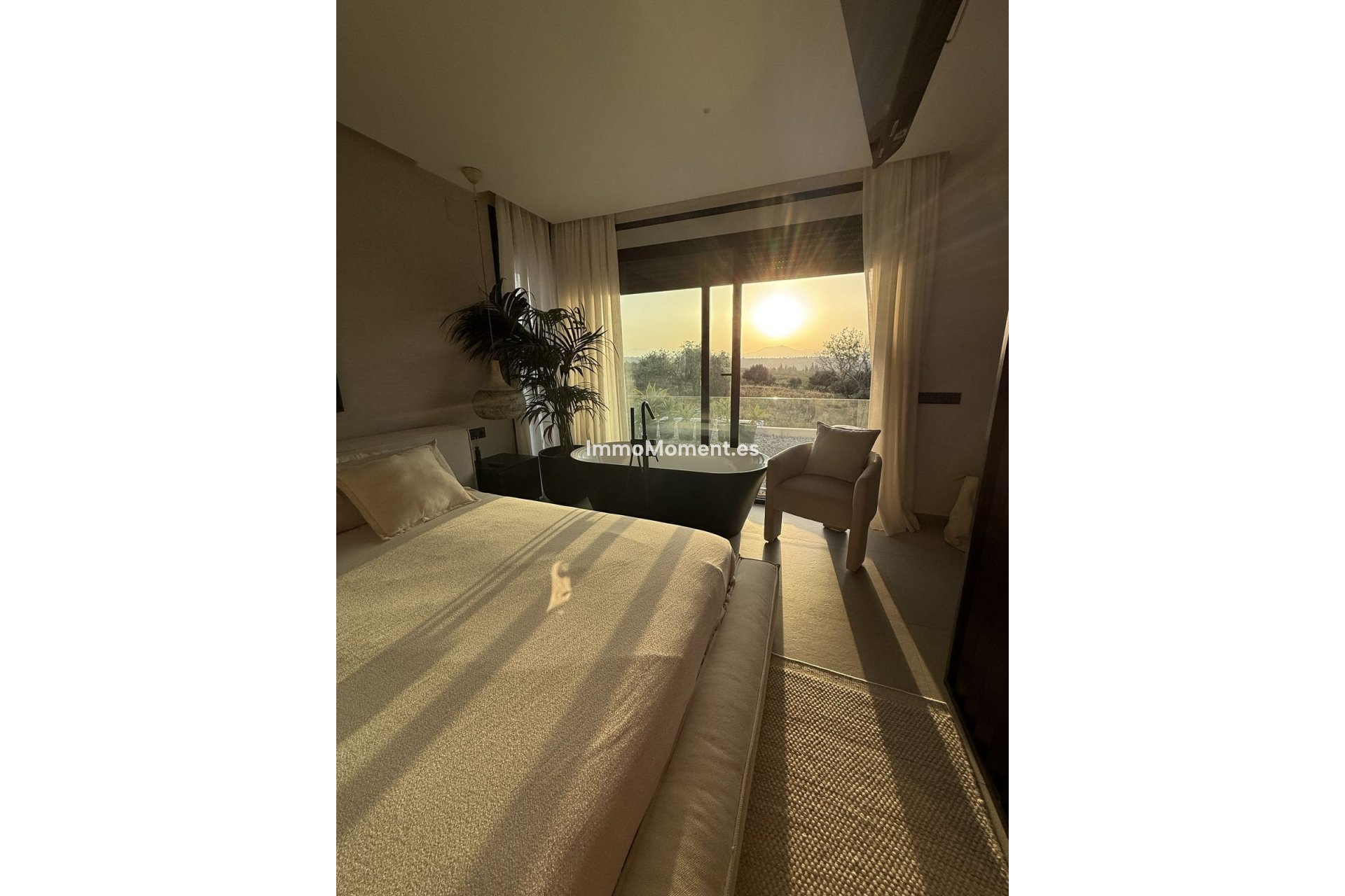 Bestaande woning - Vrijstaande villa - Binnenland  - Alhaurín de la Torre