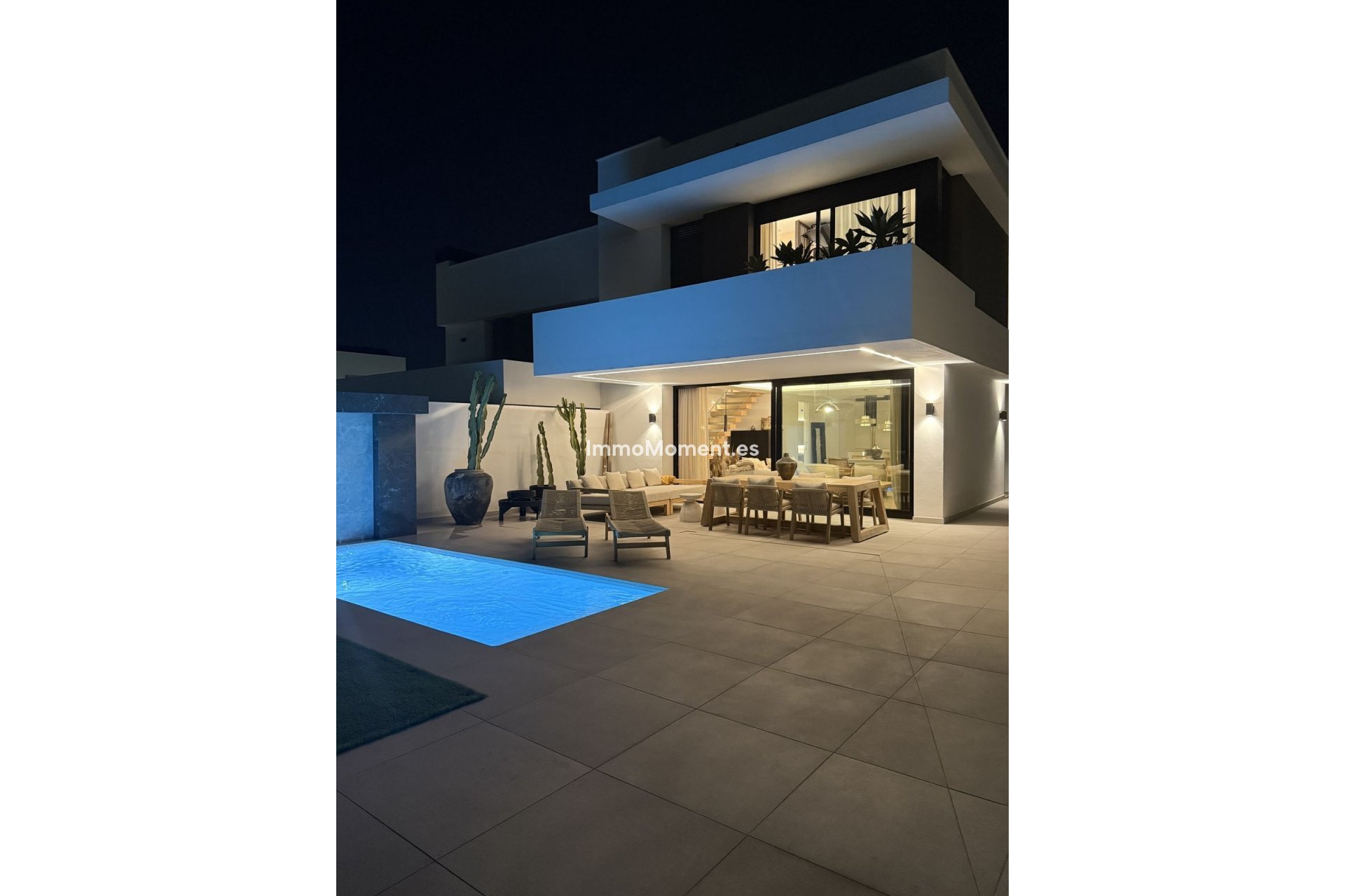 Bestaande woning - Vrijstaande villa - Binnenland  - Alhaurín de la Torre