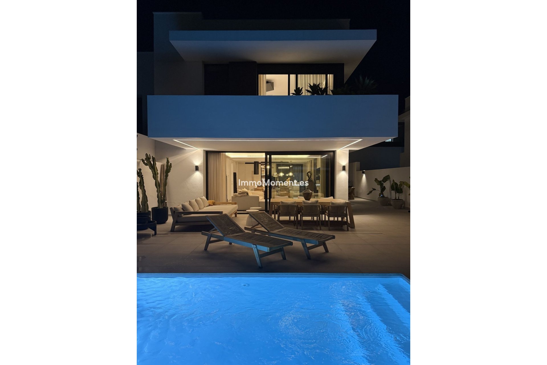Bestaande woning - Vrijstaande villa - Binnenland  - Alhaurín de la Torre
