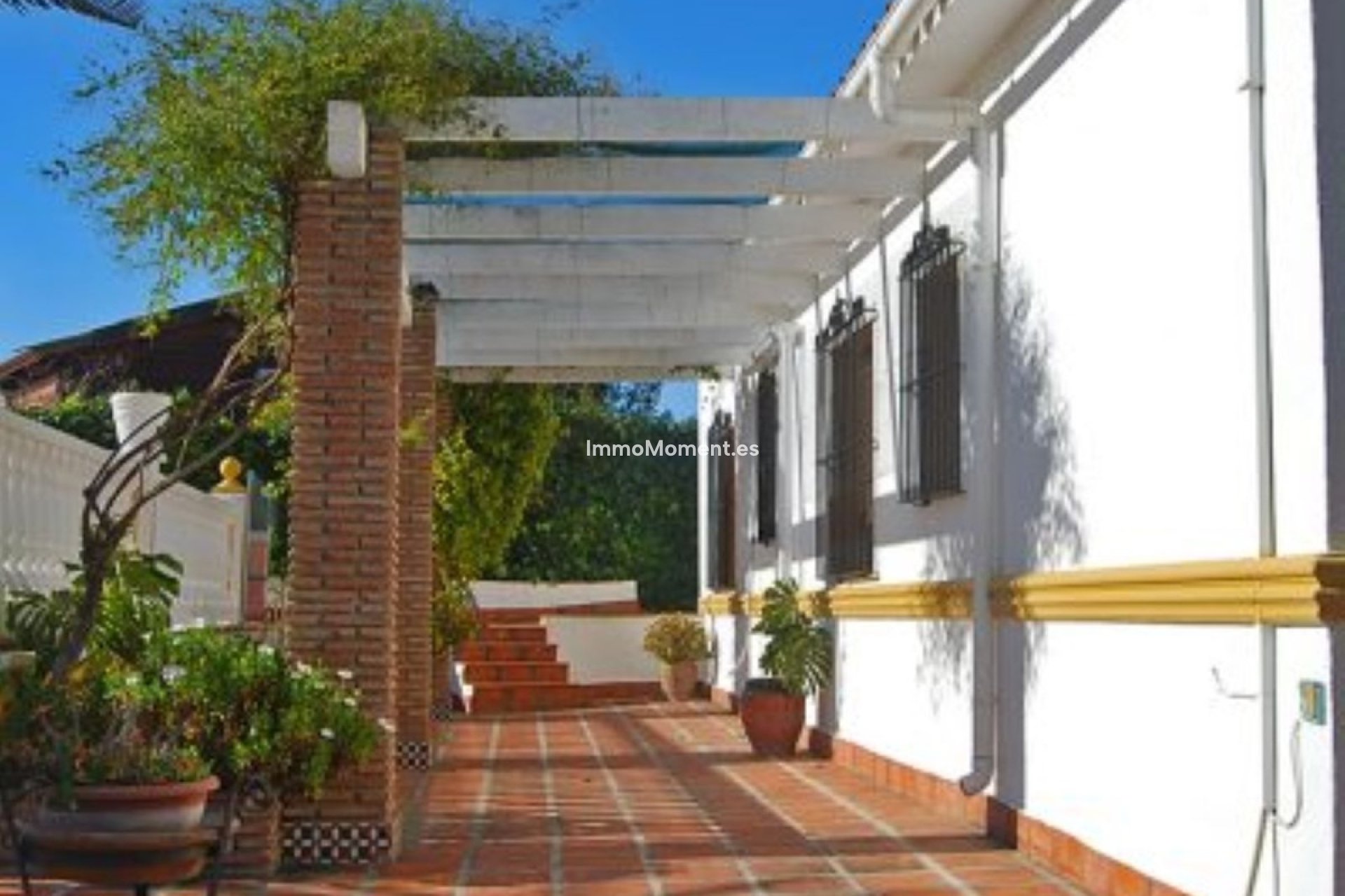 Bestaande woning - Vrijstaande villa - Binnenland  - Alhaurín de la Torre