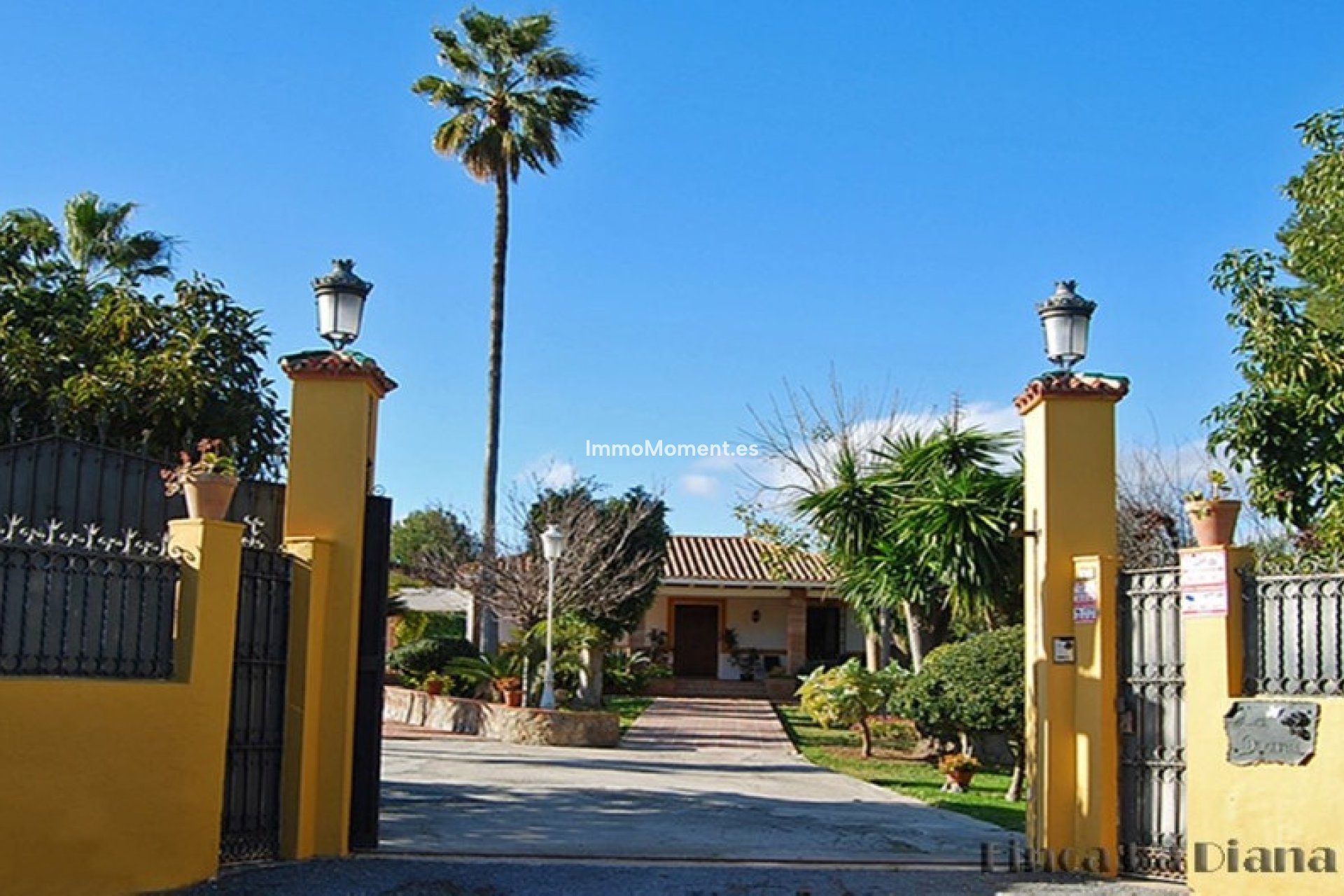 Bestaande woning - Vrijstaande villa - Binnenland  - Alhaurín de la Torre