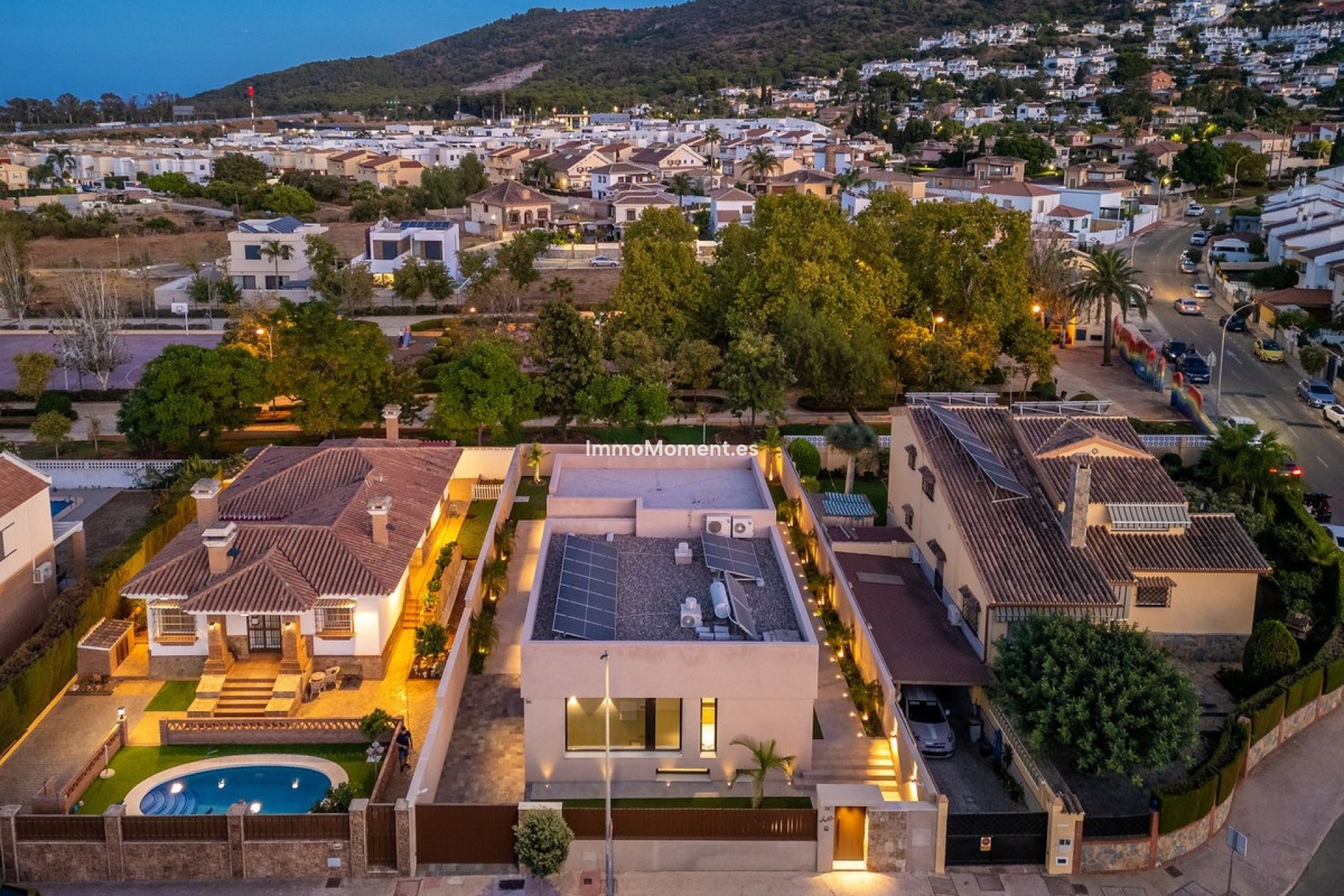 Bestaande woning - Vrijstaande villa - Binnenland  - Alhaurín de la Torre