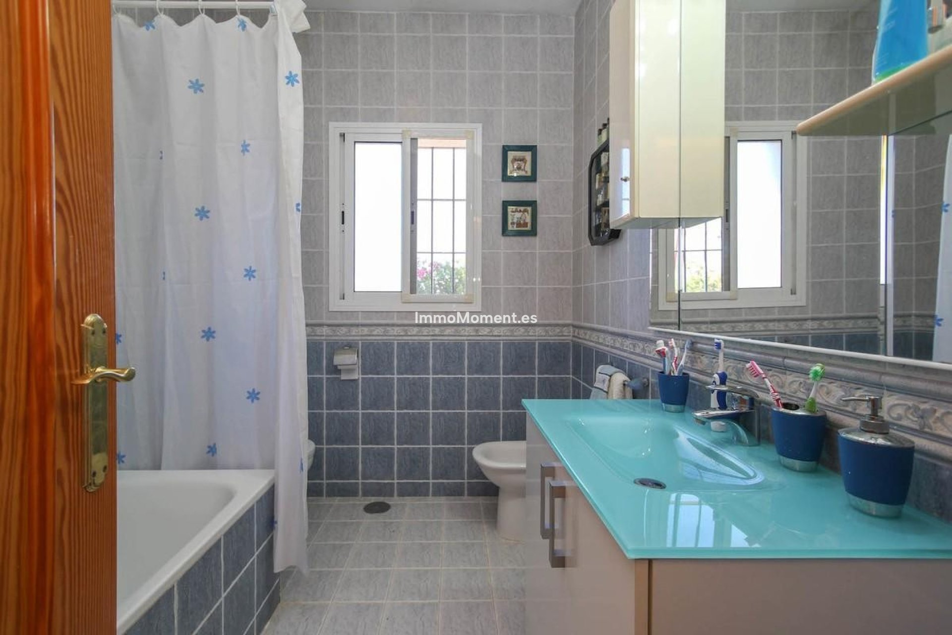 Bestaande woning - Vrijstaande villa - Binnenland  - Alhaurín de la Torre