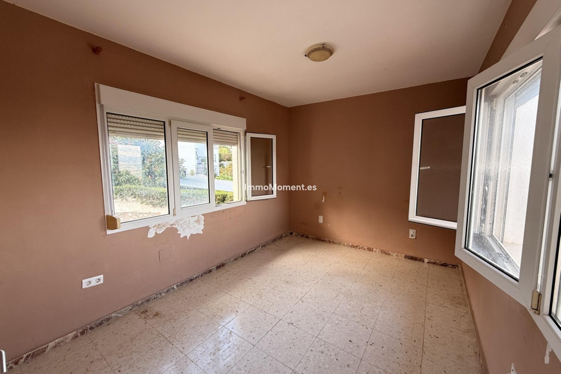 Bestaande woning - Vrijstaande villa - Binnenland  - Alhaurín de la Torre