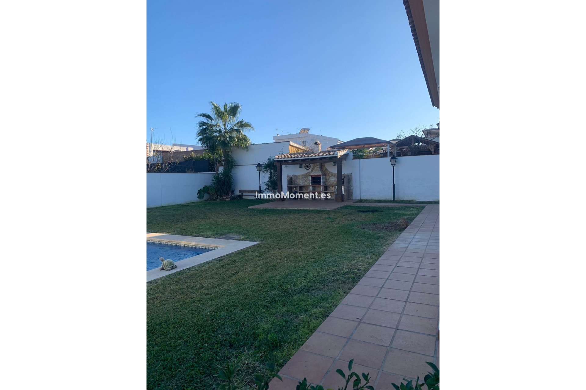 Bestaande woning - Vrijstaande villa - Binnenland  - Alhaurín de la Torre