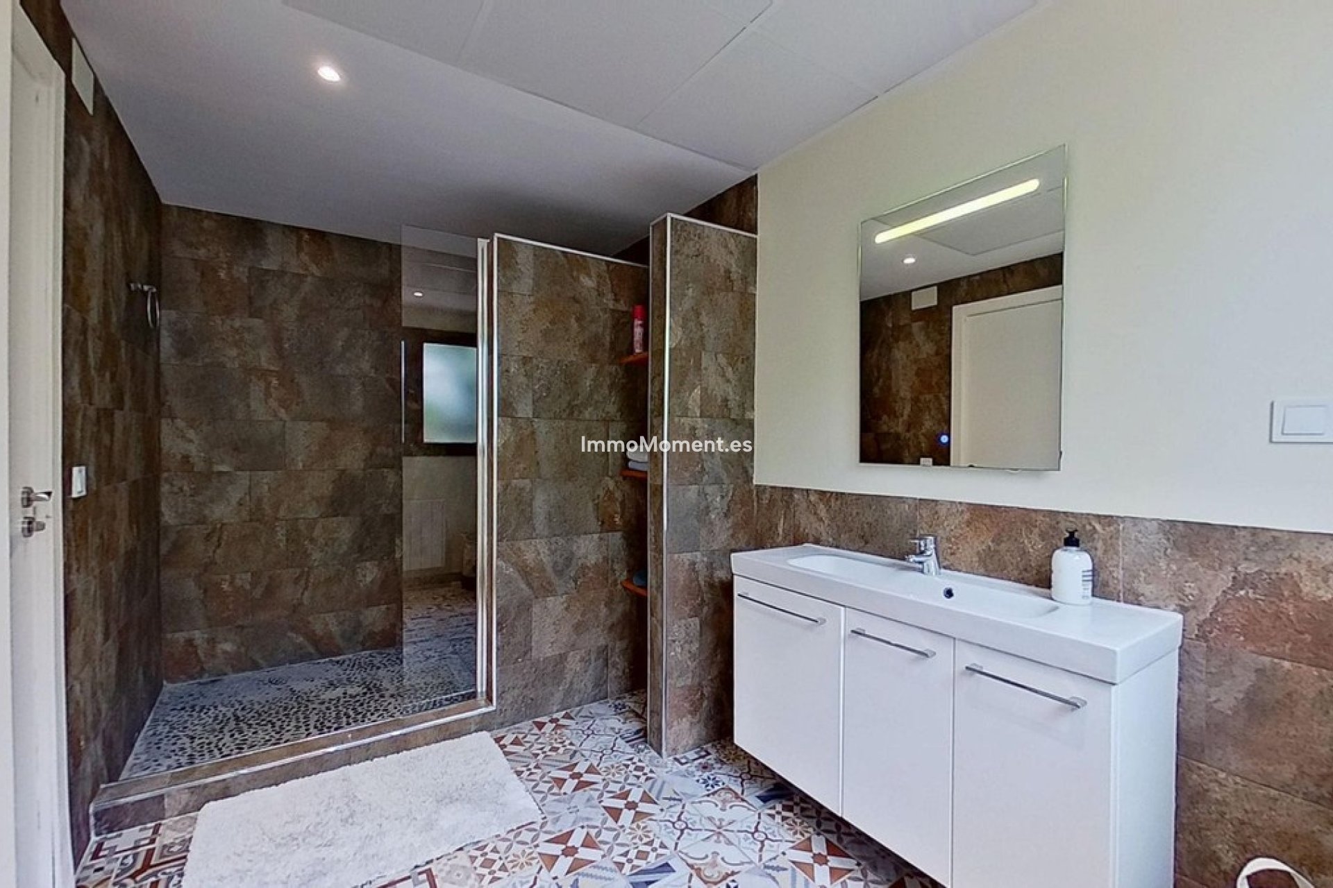 Bestaande woning - Vrijstaande villa - Binnenland  - Alhaurín de la Torre