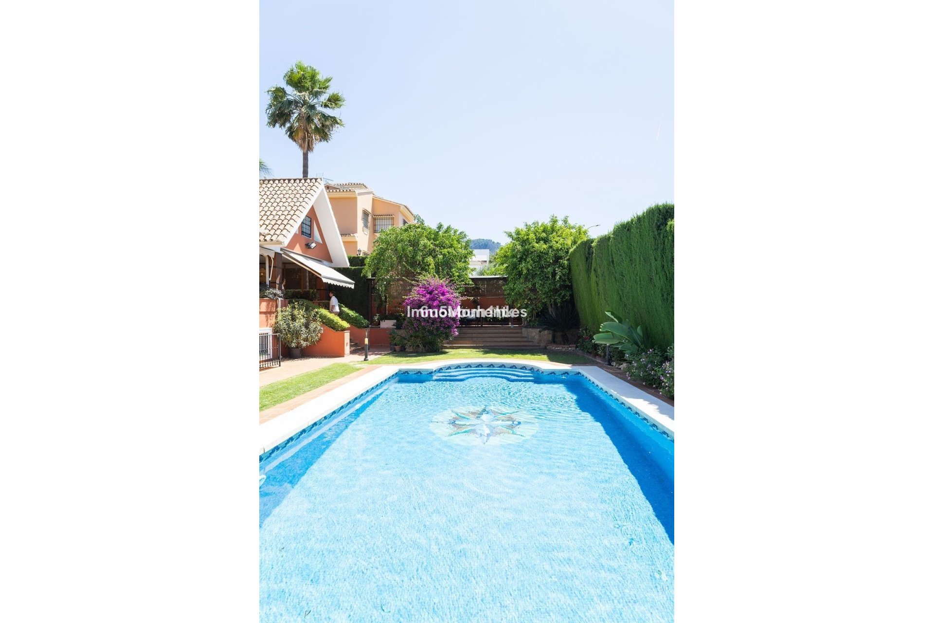 Bestaande woning - Vrijstaande villa - Binnenland  - Alhaurín de la Torre