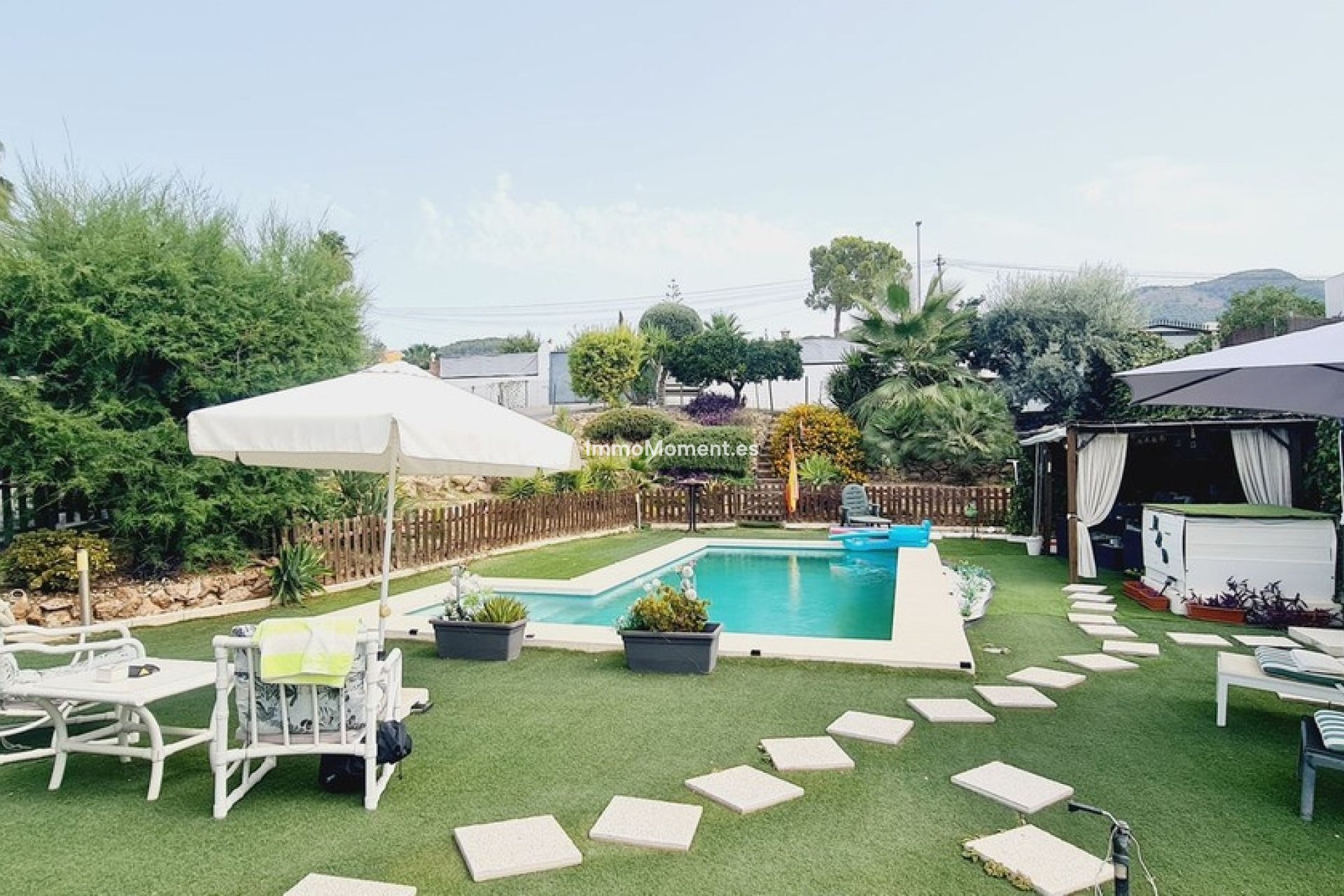 Bestaande woning - Vrijstaande villa - Binnenland  - Alhaurín de la Torre