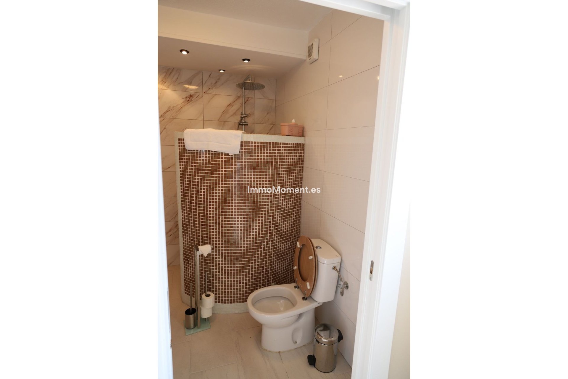 Bestaande woning - Vrijstaande villa - Binnenland  - Alhaurín el Grande Centro