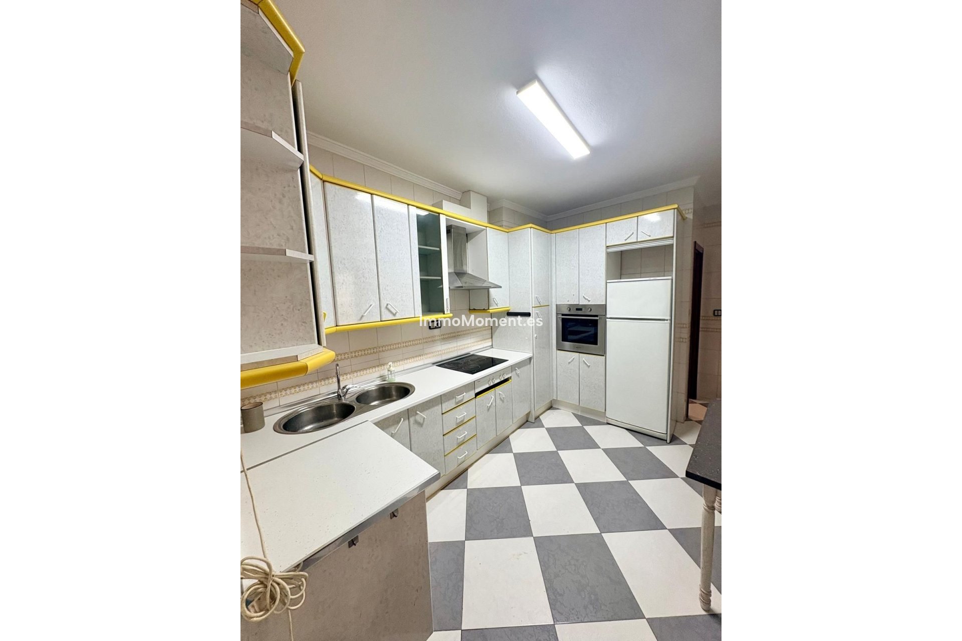 Bestaande woning - Vrijstaande villa - Binnenland  - Alhaurín el Grande Centro