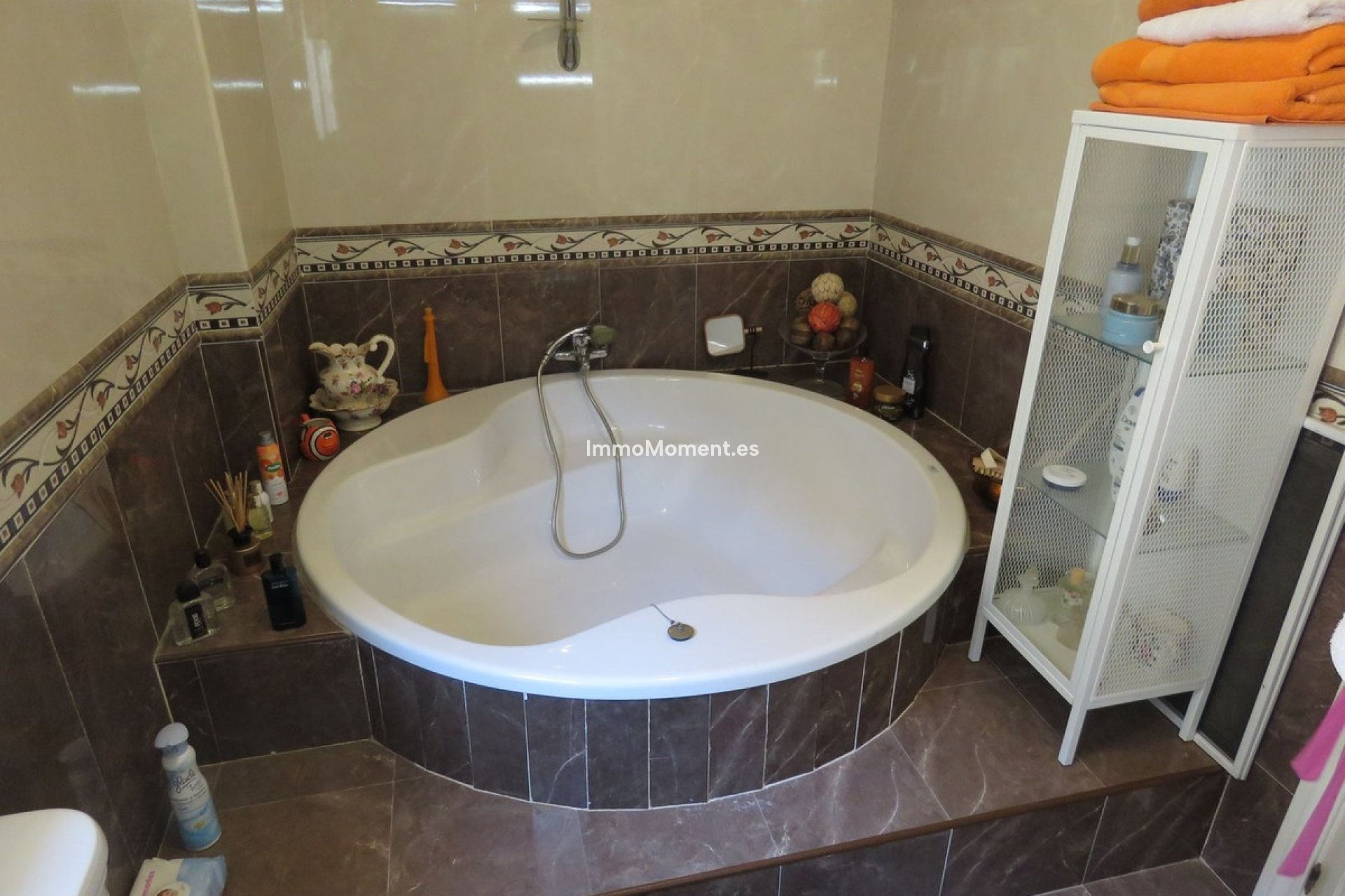 Bestaande woning - Vrijstaande villa - Binnenland  - Alhaurín el Grande Centro