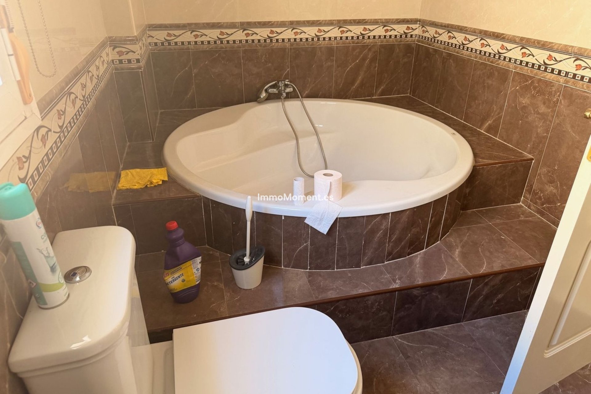 Bestaande woning - Vrijstaande villa - Binnenland  - Alhaurín el Grande Centro