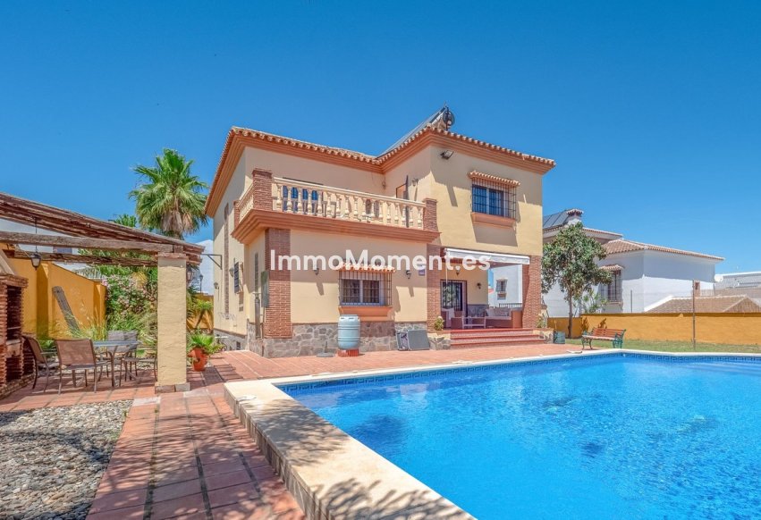 Bestaande woning - Vrijstaande villa - Binnenland  - Alhaurín el Grande Centro