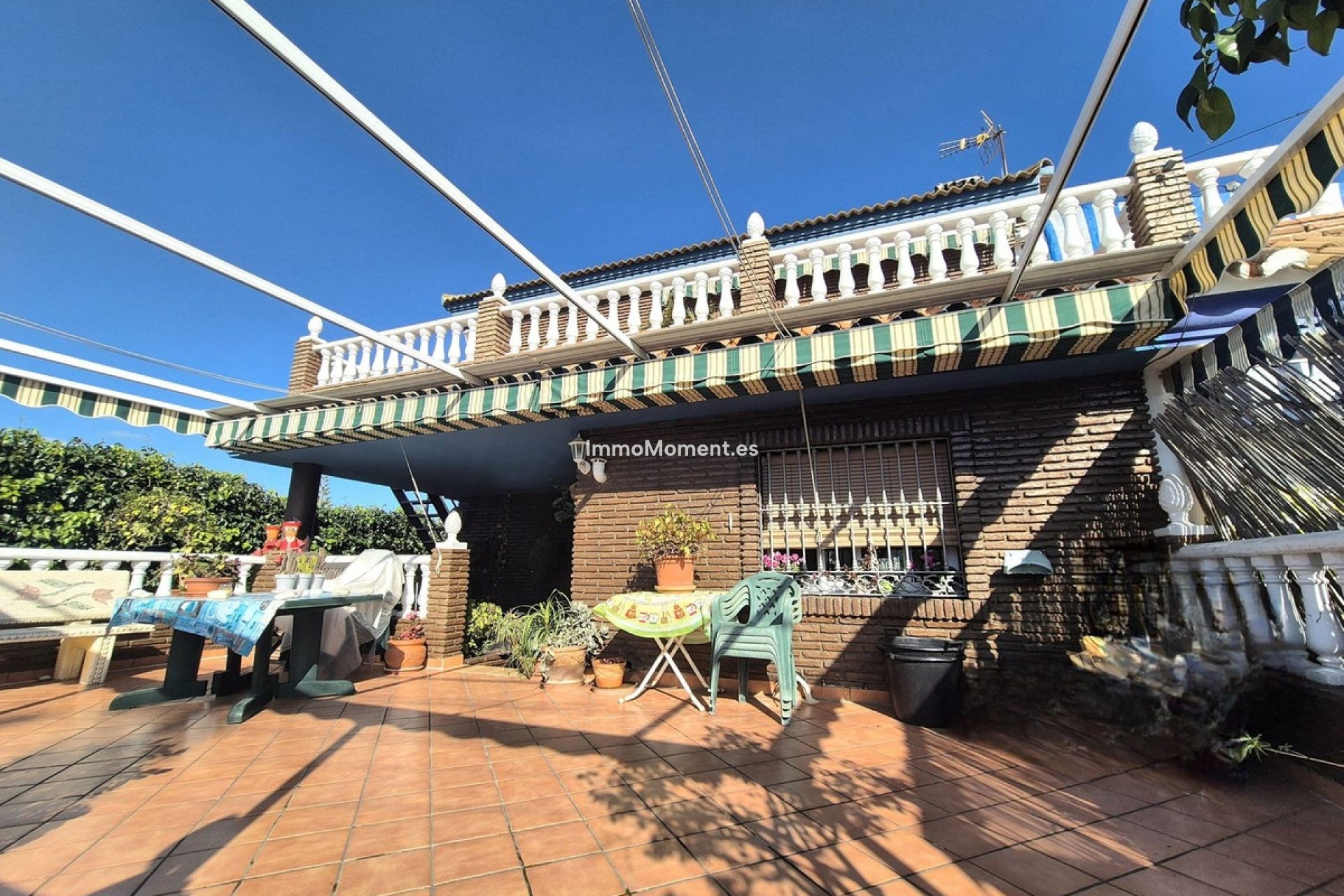 Bestaande woning - Vrijstaande villa - Binnenland  - Alhaurín el Grande Centro