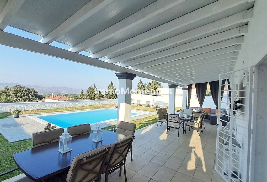 Bestaande woning - Vrijstaande villa - Binnenland  - Alhaurín el Grande Centro