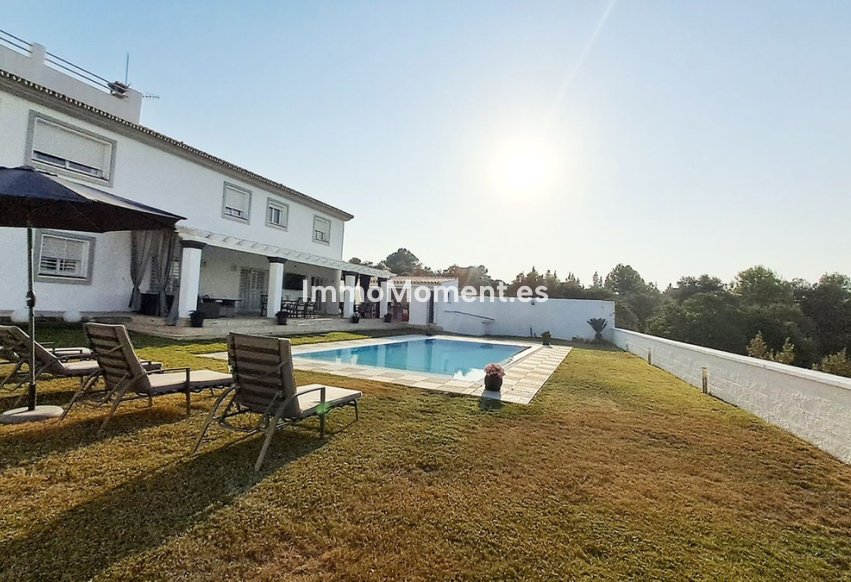 Bestaande woning - Vrijstaande villa - Binnenland  - Alhaurín el Grande Centro