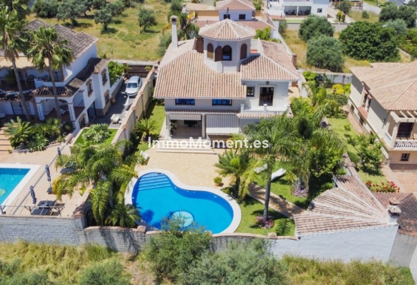 Bestaande woning - Vrijstaande villa - Binnenland  - Alhaurín el Grande Centro