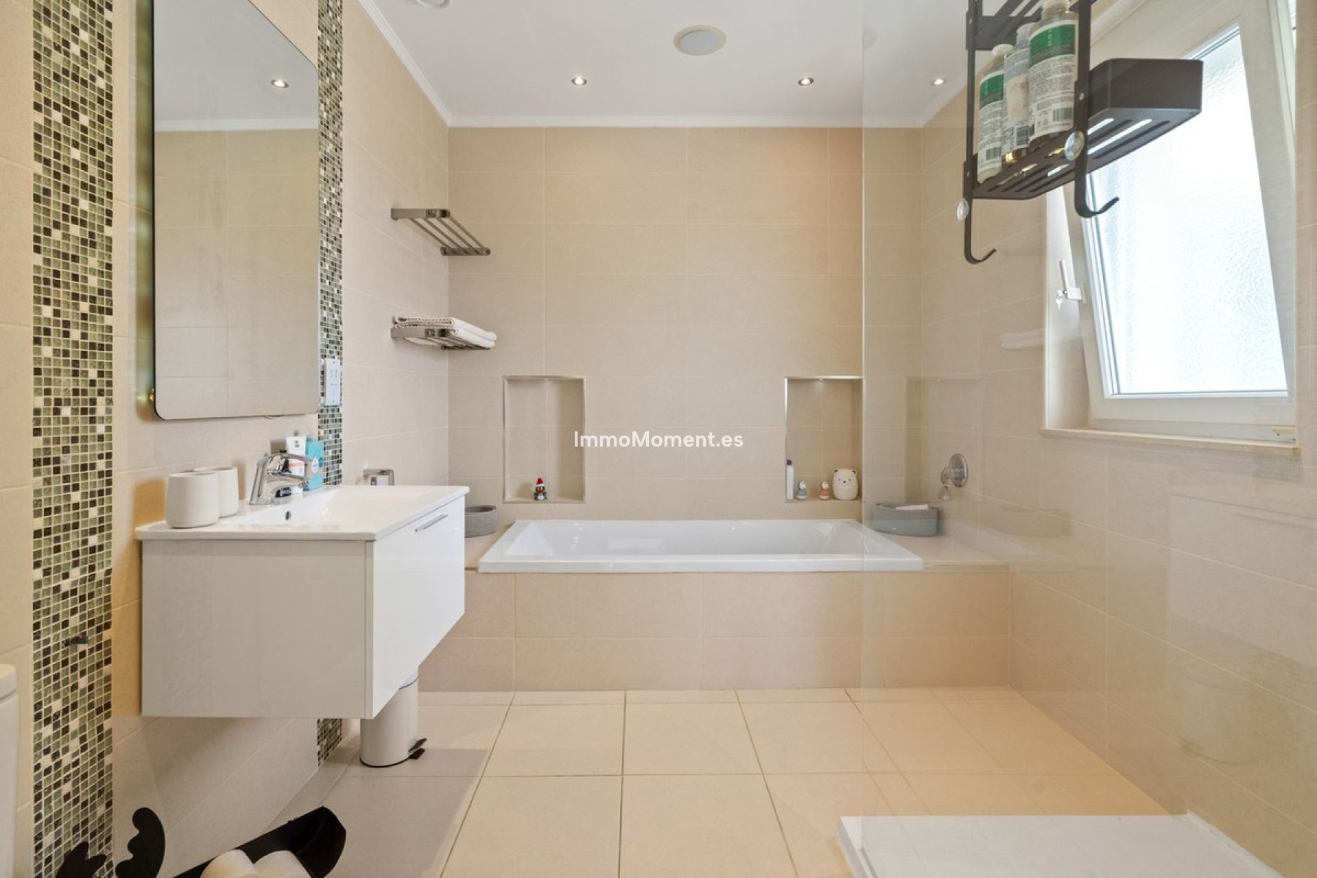 Bestaande woning - Vrijstaande villa - Binnenland  - Alhaurín el Grande Centro