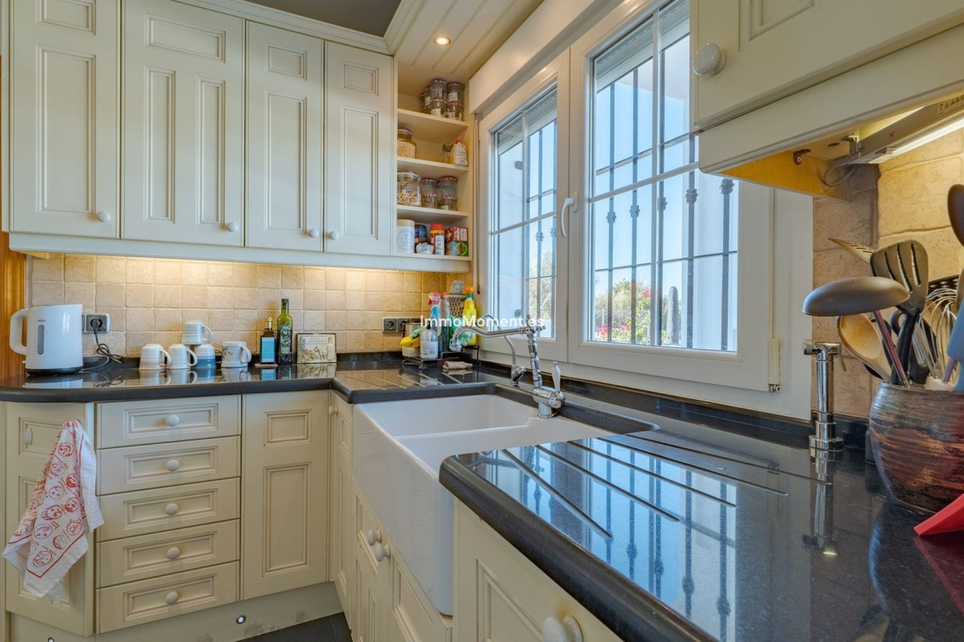 Bestaande woning - Vrijstaande villa - Binnenland  - Alhaurín el Grande Centro