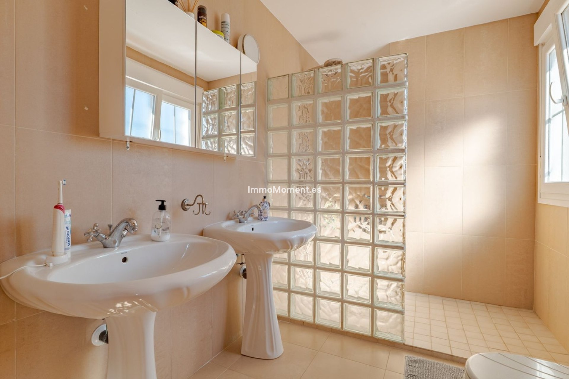 Bestaande woning - Vrijstaande villa - Binnenland  - Alhaurín el Grande Centro
