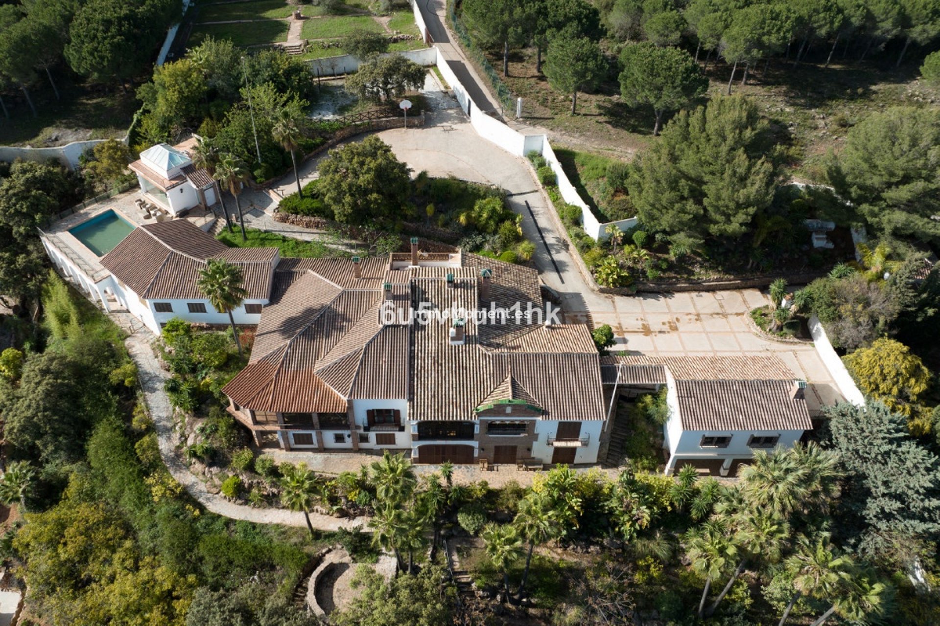 Bestaande woning - Vrijstaande villa - Binnenland  - Alhaurín el Grande Centro