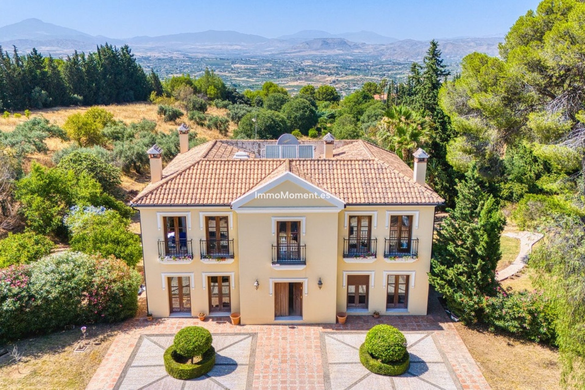 Bestaande woning - Vrijstaande villa - Binnenland  - Alhaurín el Grande Centro