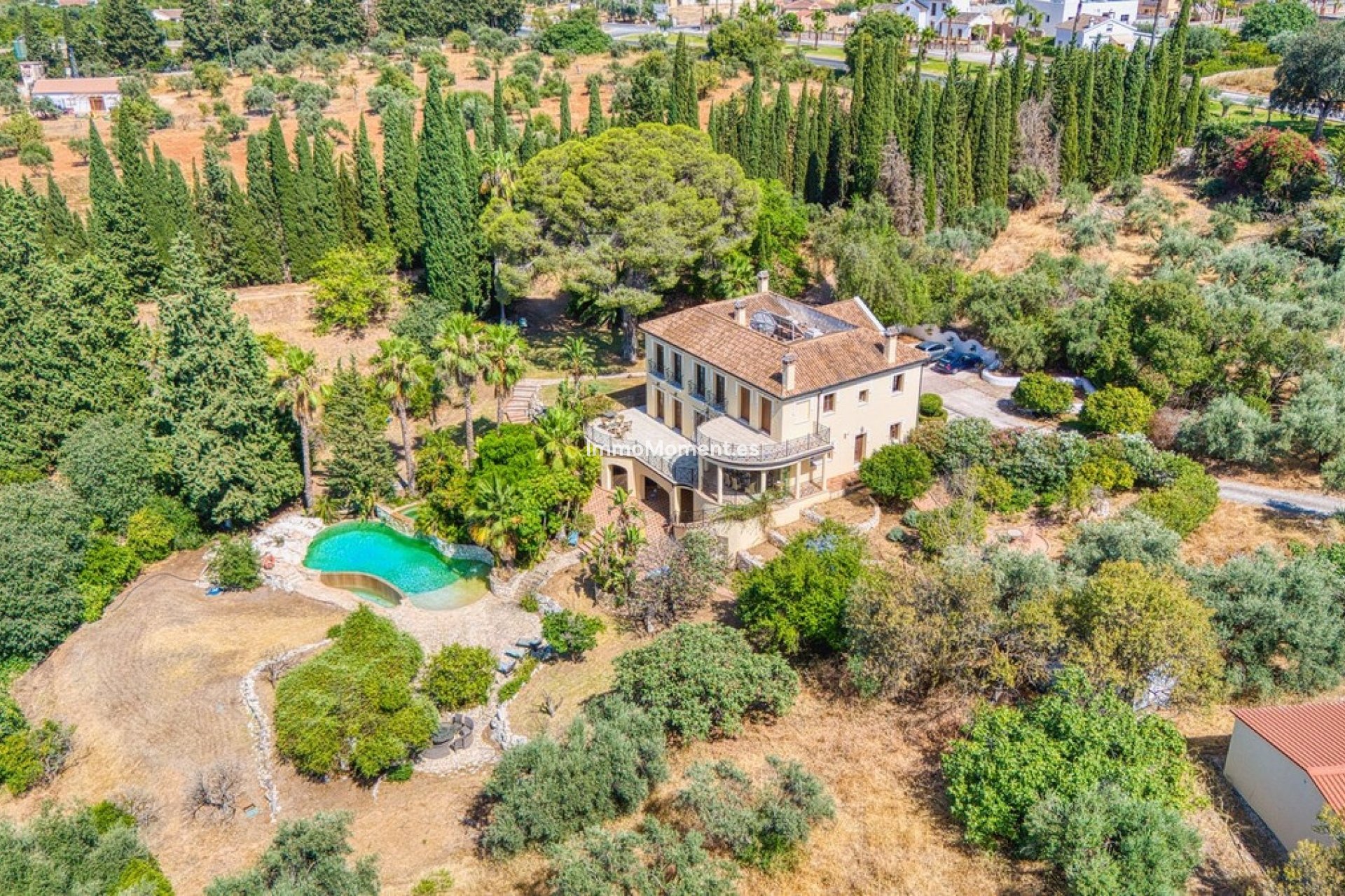 Bestaande woning - Vrijstaande villa - Binnenland  - Alhaurín el Grande Centro