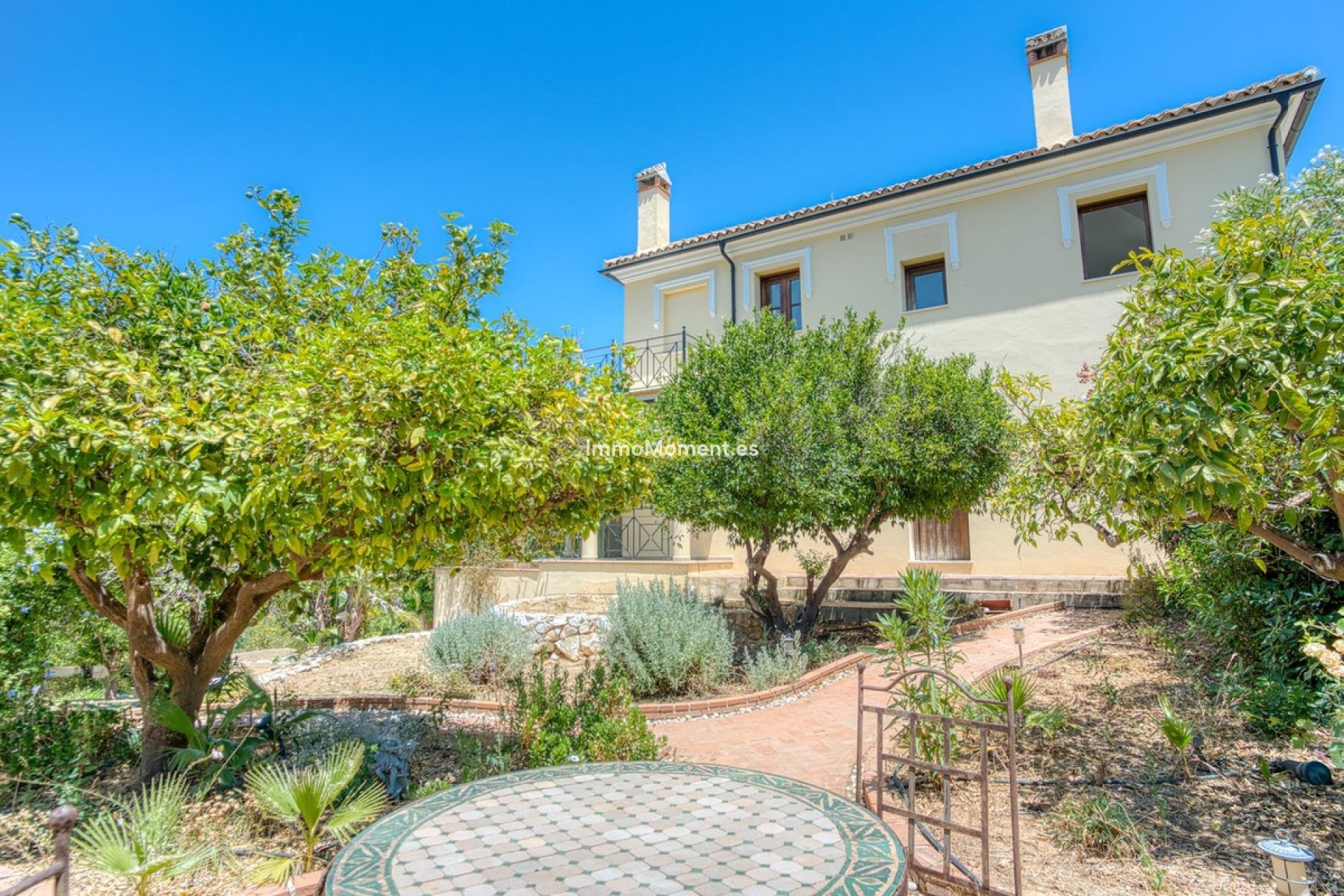 Bestaande woning - Vrijstaande villa - Binnenland  - Alhaurín el Grande Centro