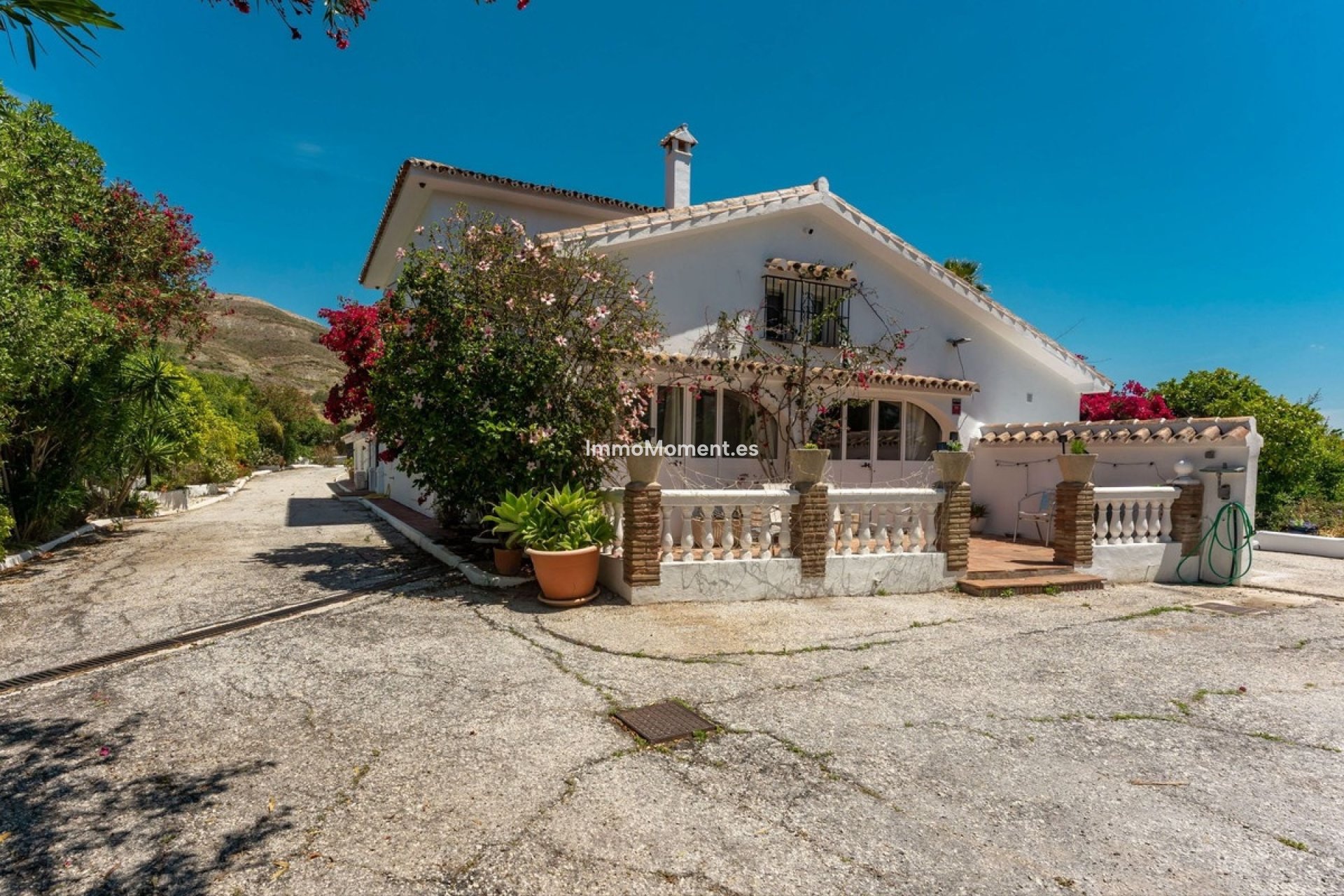 Bestaande woning - Vrijstaande villa - Binnenland  - Alhaurín el Grande Centro