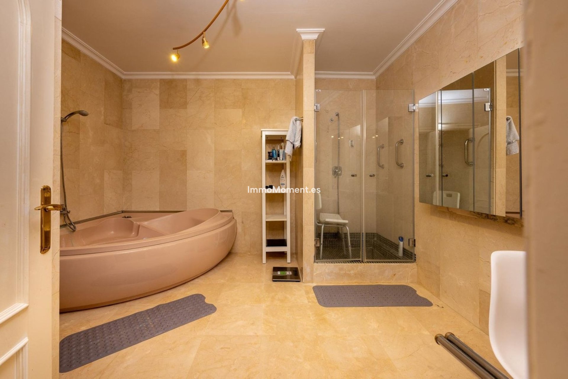 Bestaande woning - Vrijstaande villa - Binnenland  - Alhaurín el Grande Centro