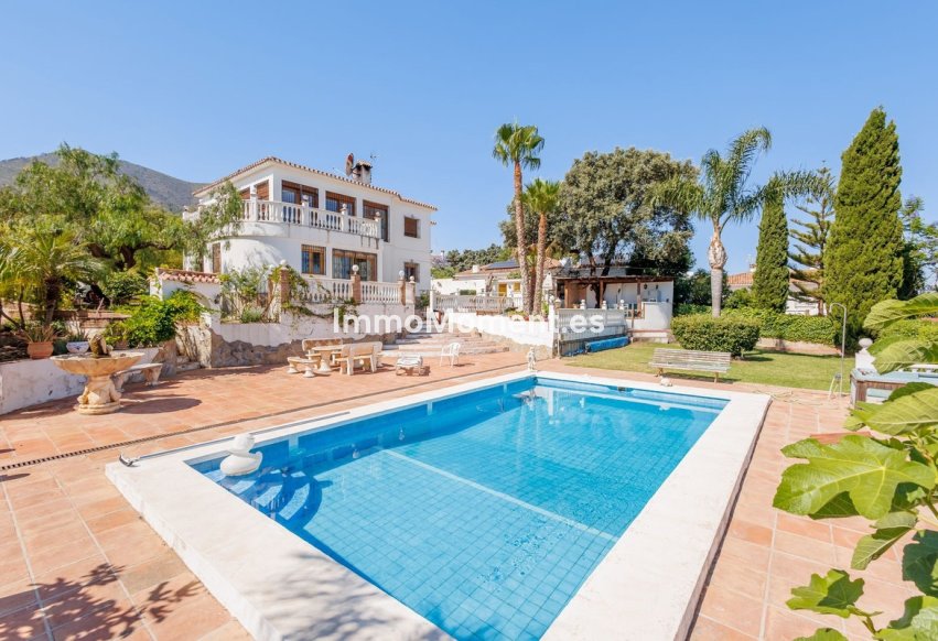 Bestaande woning - Vrijstaande villa - Binnenland  - Alhaurín el Grande Centro