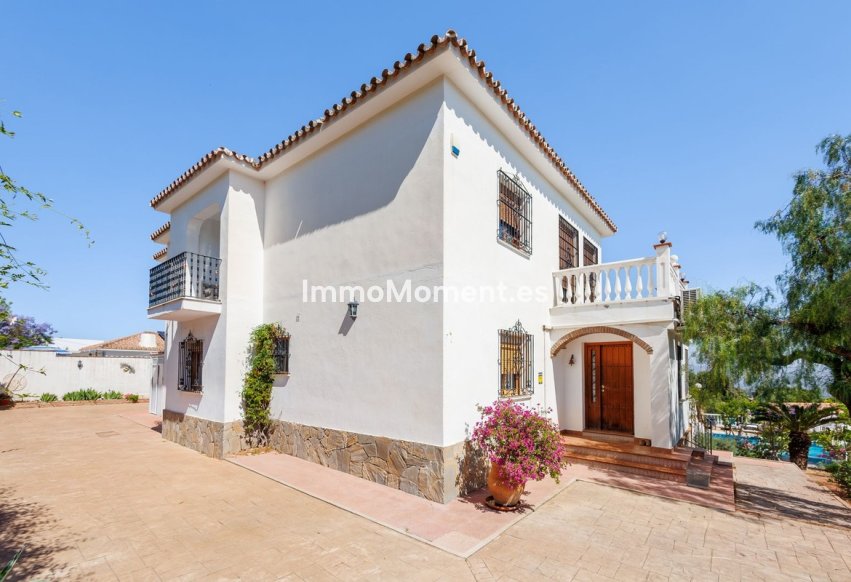 Bestaande woning - Vrijstaande villa - Binnenland  - Alhaurín el Grande Centro