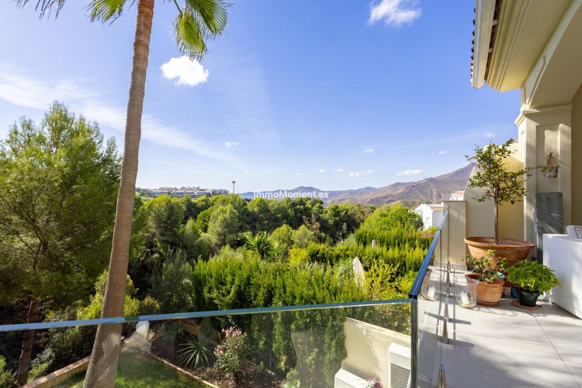 Bestaande woning - Vrijstaande villa - Binnenland  - Alhaurín Golf