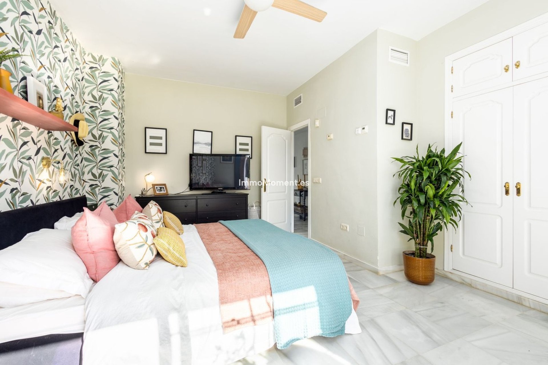 Bestaande woning - Vrijstaande villa - Binnenland  - Alhaurín Golf